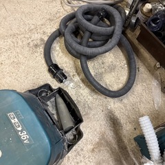 マキタ　乾湿両用掃除機の画像