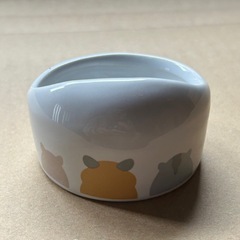 小動物の餌入れの画像