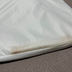 折りたたみベビーベッドの画像