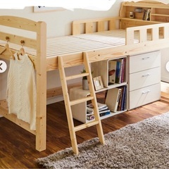 ロフトベッド（必要であれば机）の画像