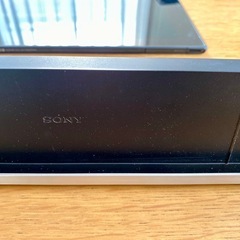 Sony Xperiaタブレット、スタンド付きの画像