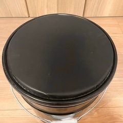 adidas  ペール缶の画像