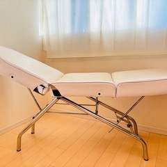 【エステ・マツエクベッド】ヘッド マッサージベッド チェア　整体 施術　リクライニングの画像