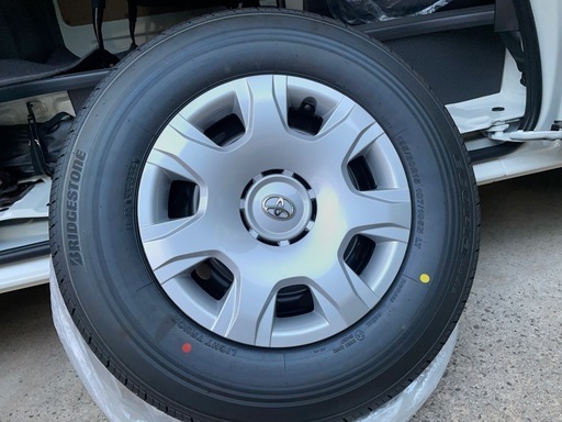 決まりました。ハイエース純正ホイールとタイヤセット4本新車納車時外し 2026年最新】ハイエース新車外し商品一覧 - 高品質タイヤ・ホイール