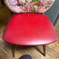 美品❣️昭和レトロなダイニングチェア🪑レトロな座布団付き
の画像