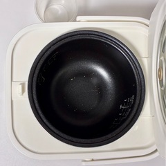 マイコン炊飯ジャー ニトリ 炊飯器 SN-A5 0.5L ホワイトの画像