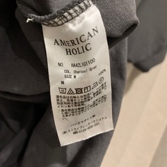 【not対面】AMERICAN HOLIC グレーデザインTシャツ Mの画像