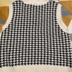 ZARA 千鳥柄 ニットベストの画像