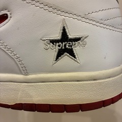 Supreme x Nike SB Dunk Low QS "Varsity の画像