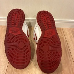 Supreme x Nike SB Dunk Low QS "Varsity の画像