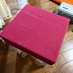 父が作ったしっかりとした小さめの台の画像