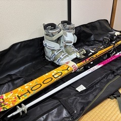 スキー板スキーブーツ（男女セット）の画像