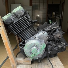 ZRX400（カワサキ）オーバーホール済みエンジンの画像
