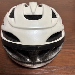 自転車ヘルメットの画像