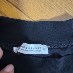 ZARA ショート丈トップスの画像