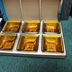 未使用品（琥珀色）ガラスセットの画像