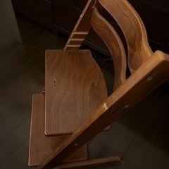 ストッケ　フリップフラップチェア　ブラウン3台セットの画像