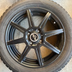 スタッドレスタイヤの画像