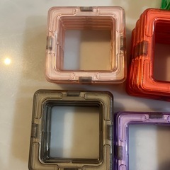 マグネットブロック　マグフォーマー44P +車輪2つの画像