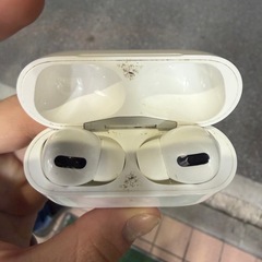再投稿　初代 airpods proの画像