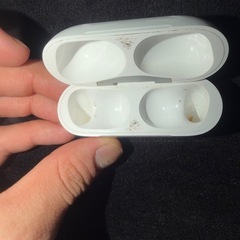 再投稿　初代 airpods proの画像