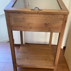 アンティーク調　キャビネットの画像