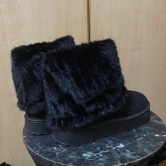 ⭐️ファーフラットブーツ 厚底 ブラック⭐️の画像