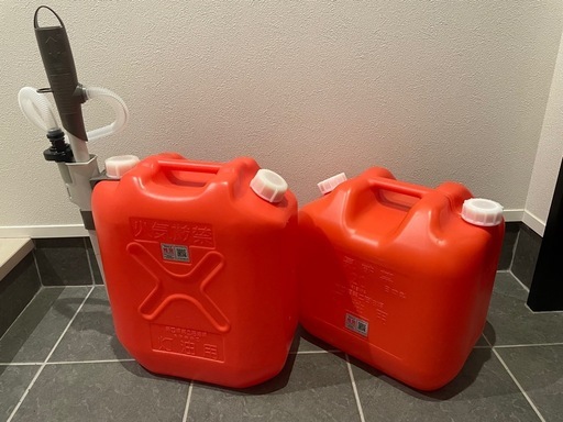 石油ヒーター　灯油ポリタンク付き