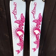 レンタルより安い女の子用アトミックスキー 板 120センチストック かわいいの画像