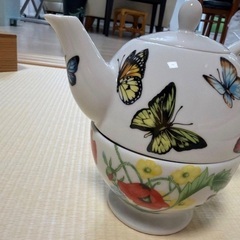 新品　イタリアのブランドTAITUのティーポット、ティーカップセットの画像