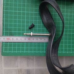 700x28c オンロードタイヤx2 & 700x23~28cチューブ(フレンチバルブ)x2 新品未使用の画像