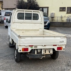 スズキ　キャリイ トラック　4WD 平成27年　走行距離3万キロ　車検2年間　ATの画像