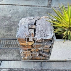 引取り専用　ガビオン×3、石付き。蛇籠　ストーンボックスの画像