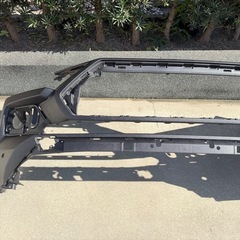 トヨタ純正RAV4バンパー　ゴリゴリブラック仕様の画像