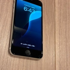 海外版！　iphone se  第2世代　64GB SIMフリー美品の画像