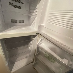 【無料！12月31日 大阪府豊中市 直接引取限定】冷蔵庫・テーブル・電子レンジなどの画像