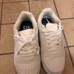 スニーカーの画像