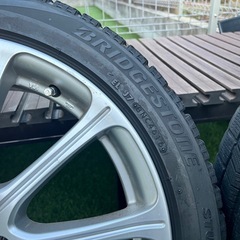 スタッドレスタイヤ 18インチ BLIZZAK VRXの画像