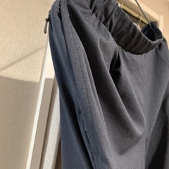 【not対面】UNIQLO スポーツアンクルパンツ　ネイビーの画像