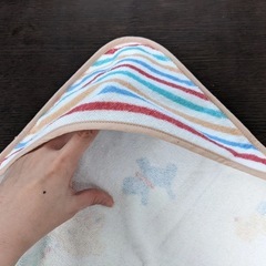 新品未使用　フード付きベビーバスタオル　3枚　ファミリア　familiar　こどもちゃれんじの画像