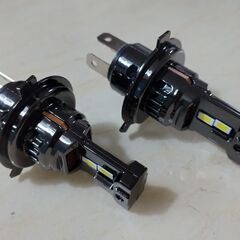 LEDヘッドライト　H4 Hi/Lo　車バイク建設機械等にの画像