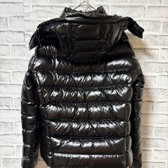 モンクレール　ダウンジャケットの画像