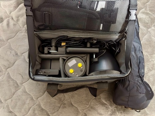 【美品】Godox ML60 60W LEDライト＋ソフトケース＋専用バッテリー2個付き