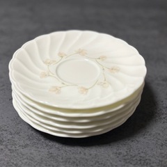 FLO's  食器の画像