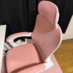 デスクと椅子セットの画像