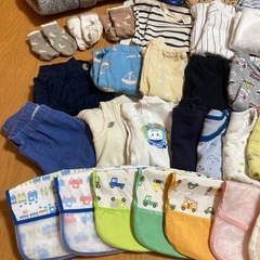 子ども服&エプロン&靴&オムツゴミ箱まとめ売り　80-90サイズ１歳〜２歳の画像