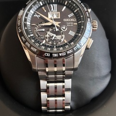 SEIKO アストロン　GPS衛星電波ソーラー ビッグデイト　チタン  値段交渉可能
の画像