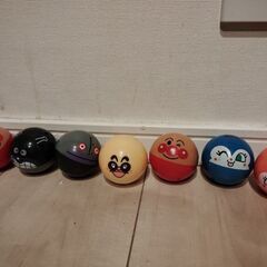 アンパンマンガチャガチャ＆ボール12個の画像