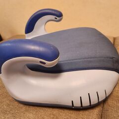 【無料】ジュニアシート（カーメイト社製）の画像