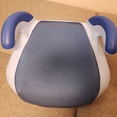 【無料】ジュニアシート（カーメイト社製）の画像